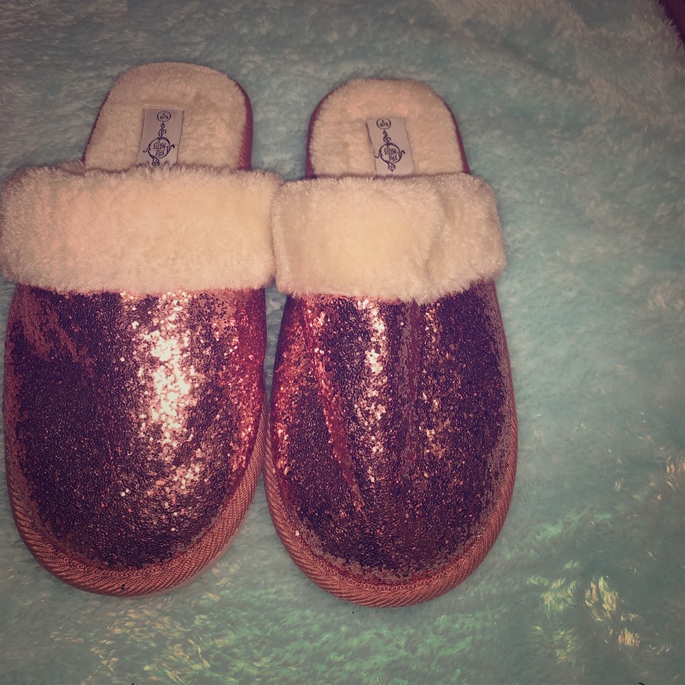 Glittery pink house shoes